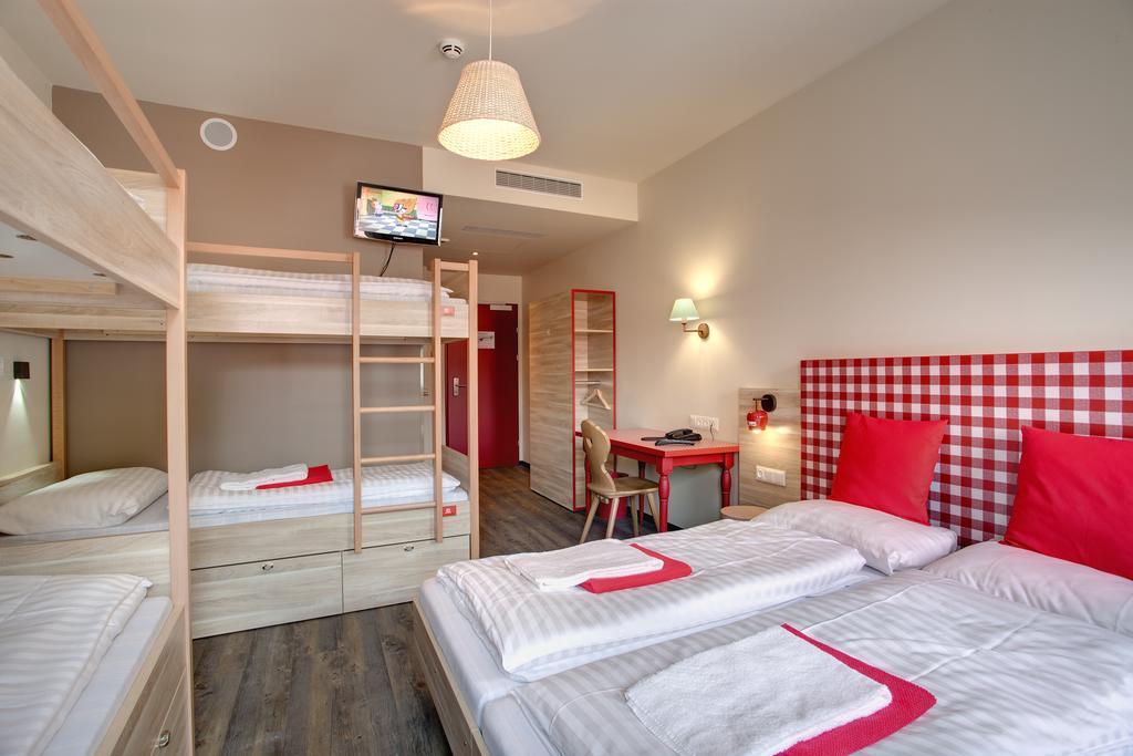 Szálloda Meininger Center 3*