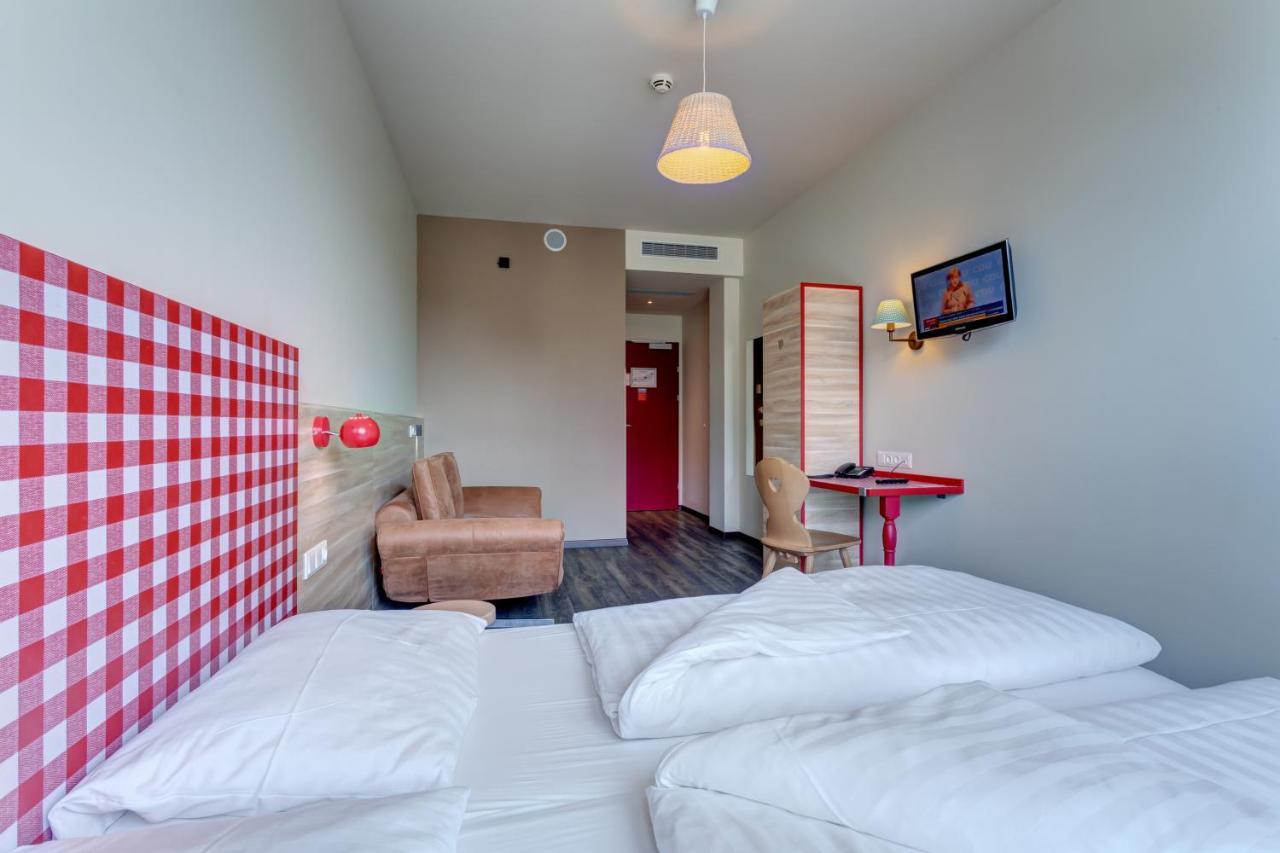 Hotel Meininger Center 3*